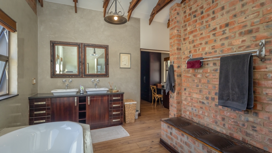 3 Bedroom Property for Sale in The Coves North West